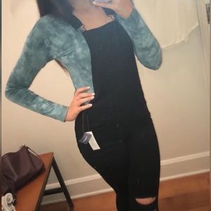 Black distressed American eagle denim jegging overall